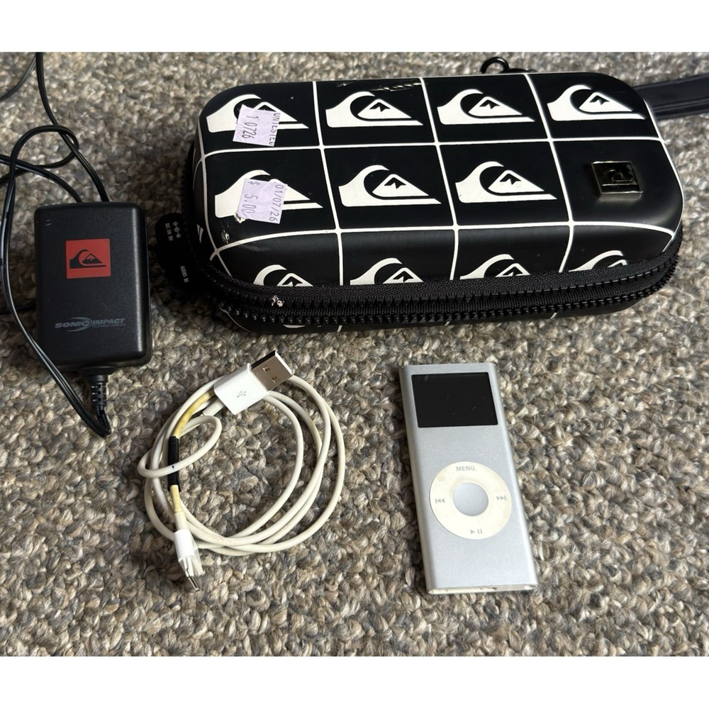Quiksilver Sonic Impact I-P23 Alarm Clock Speaker for Travek Ipod Includes READ